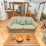Casa Mit Garten- Terrasse Und Grill By Interhome Feriehus