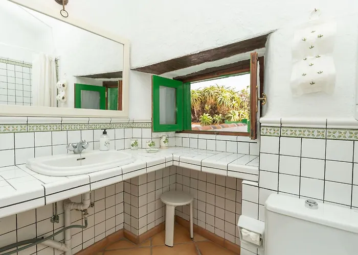 Casa Mit Garten- Terrasse Und Grill By Interhome