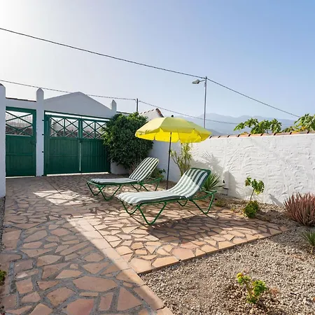 Casa Mit Garten- Terrasse Und Grill By Interhome